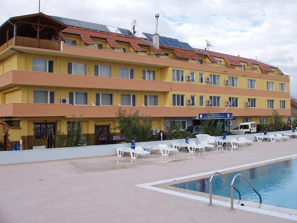 Komitite Complex Csucsuligovo Kültér fotó